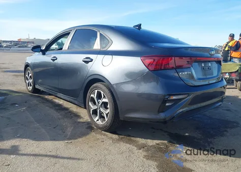 2021 Kia Forte Lxs из США, поврежденный, VIN 3KPF24AD9ME273299
